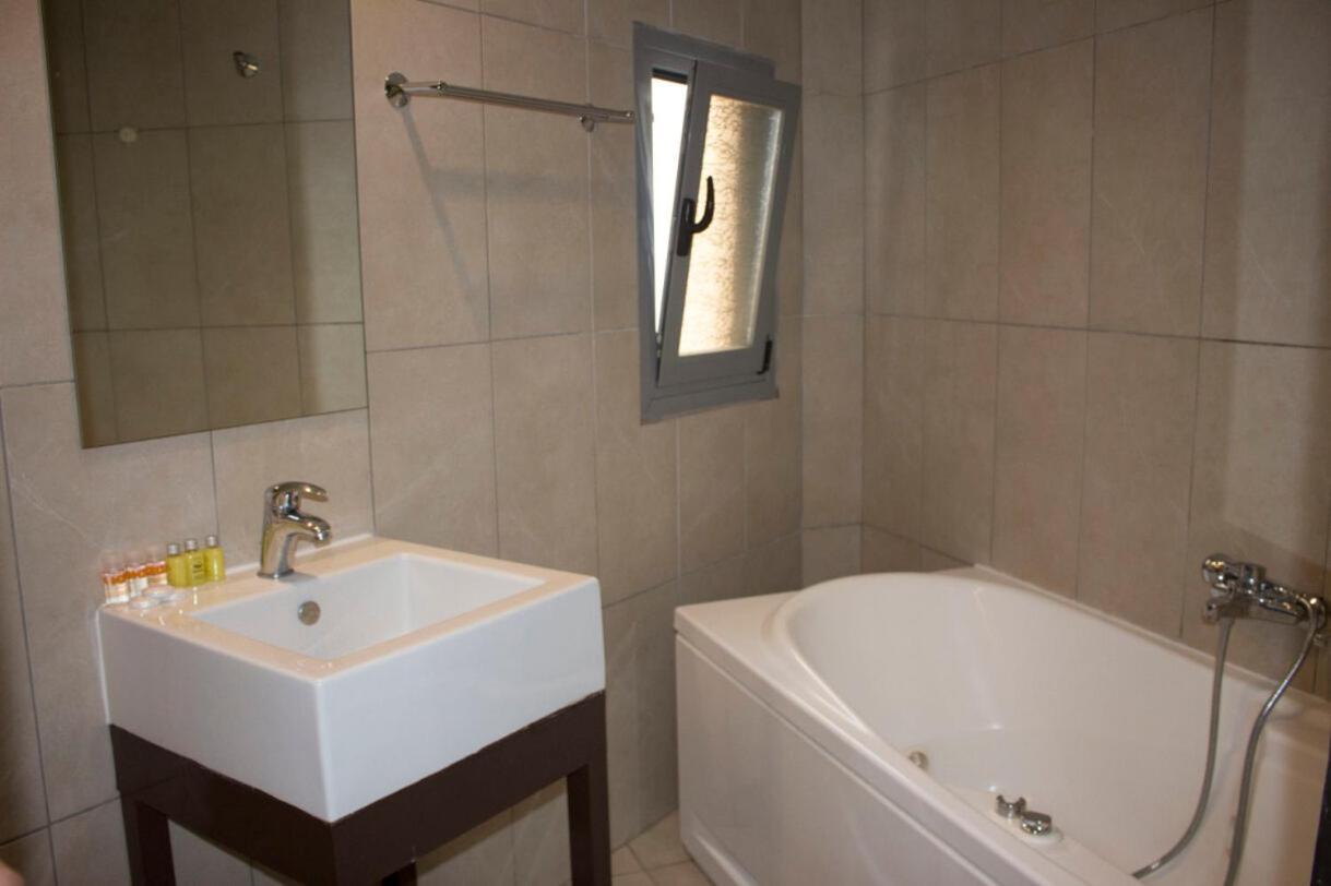 Inoh Hotel Ateny Zewnętrze zdjęcie
